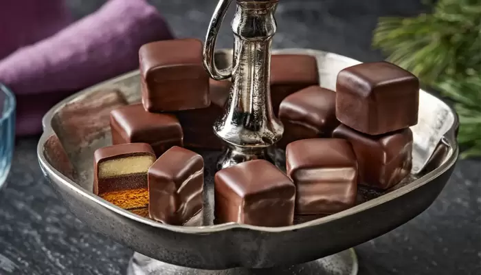 Dominosteine mit Marzipan